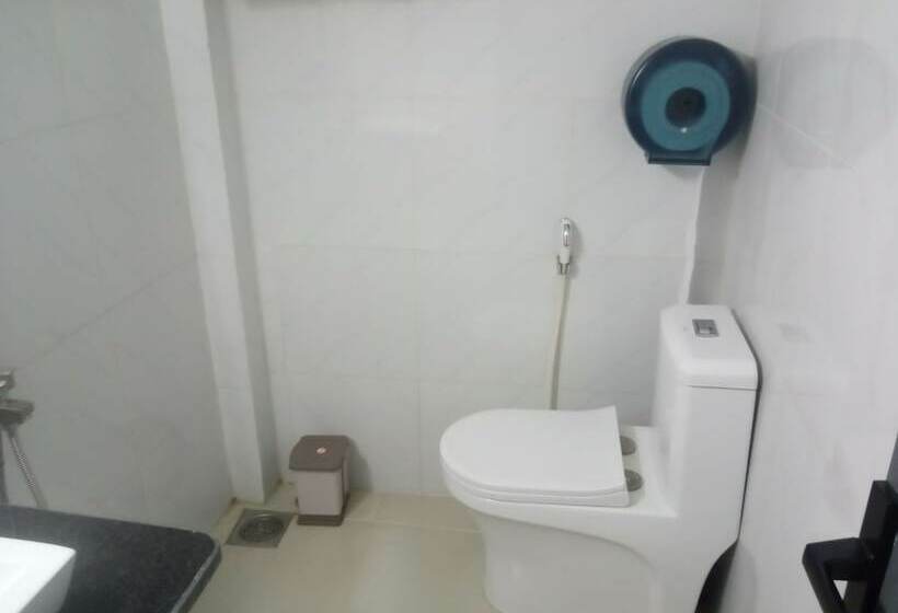 Thai Son Hotel By Oyo Rooms