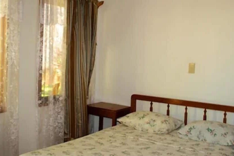 فندق Cabinas Marielos