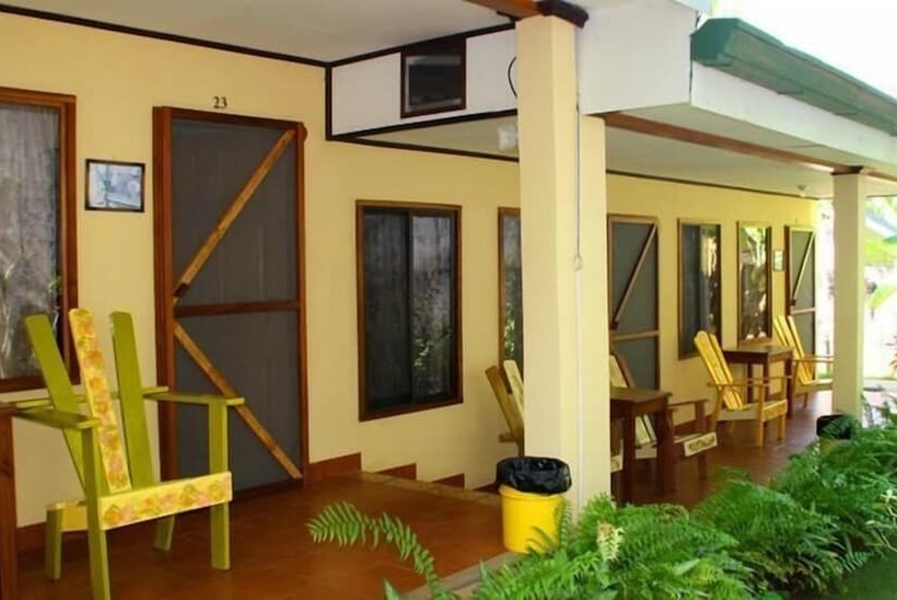 فندق Cabinas Marielos