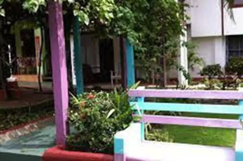 ホテル Cabinas Marielos