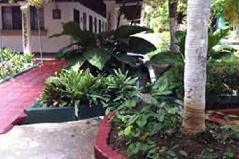 ホテル Cabinas Marielos