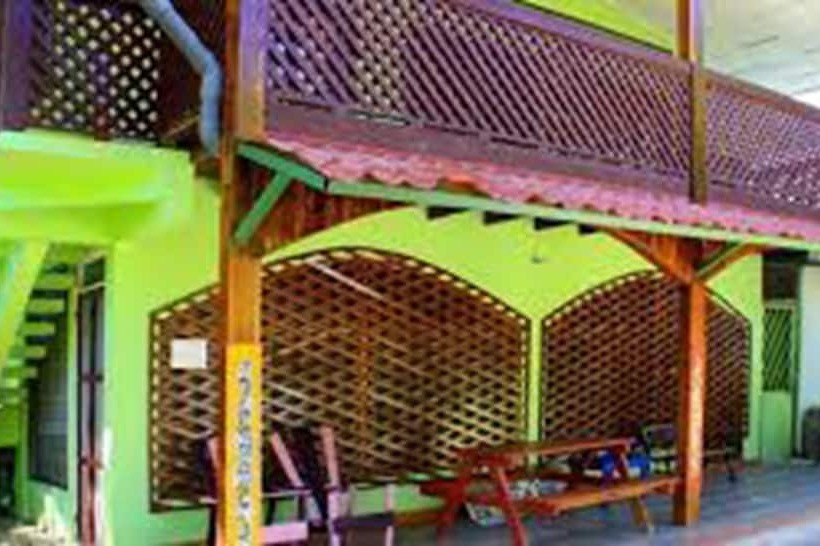 فندق Cabinas Marielos