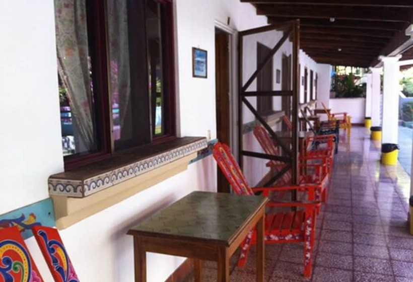 فندق Cabinas Marielos