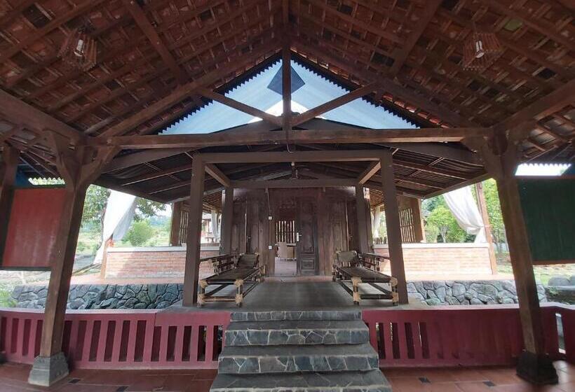 בית מלון כפרי Degung Hillside