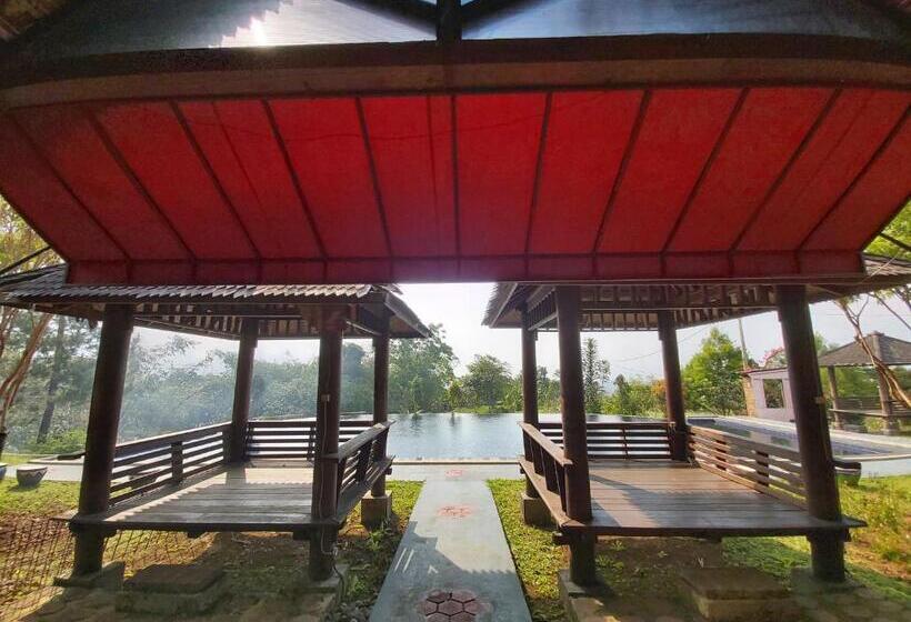 בית מלון כפרי Degung Hillside