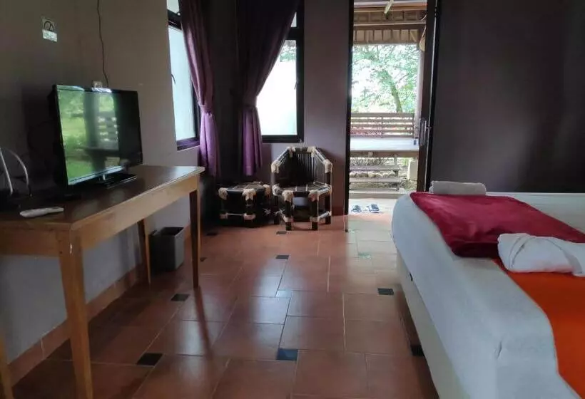 Hotel Degung Hillside