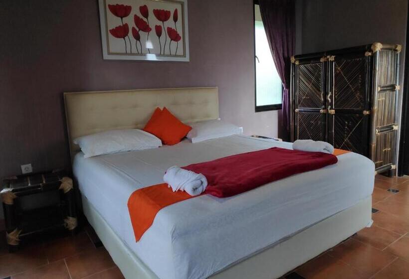 בית מלון כפרי Degung Hillside