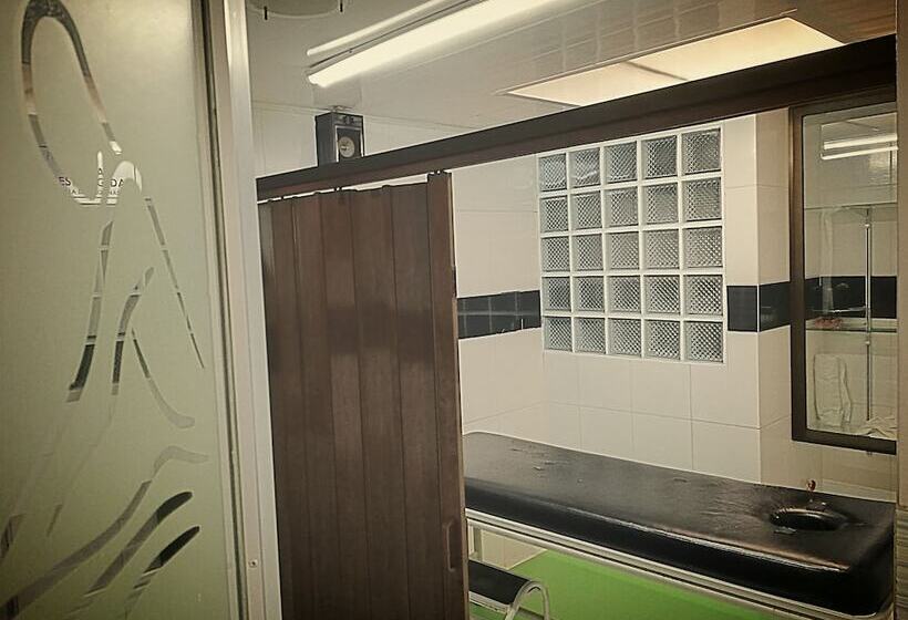 هتل Flavia S Hostal Spa Sauna