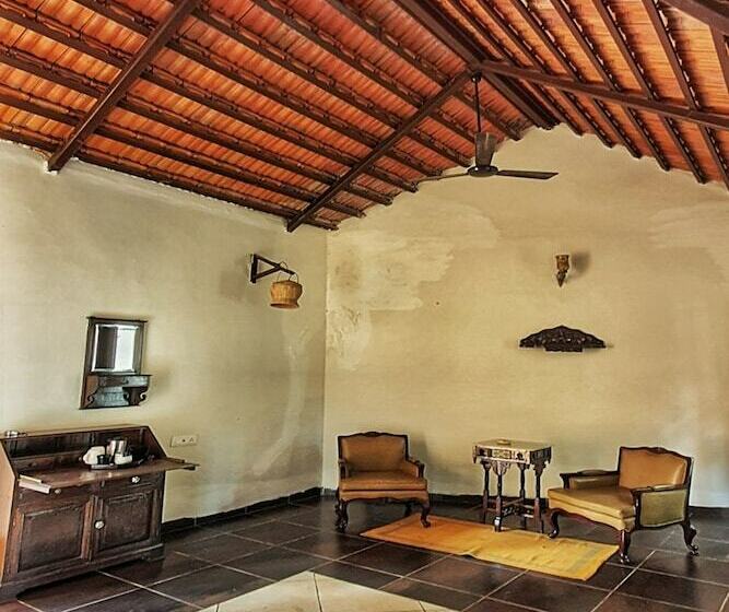 ホテル Greetoe Celebration Van Vilas