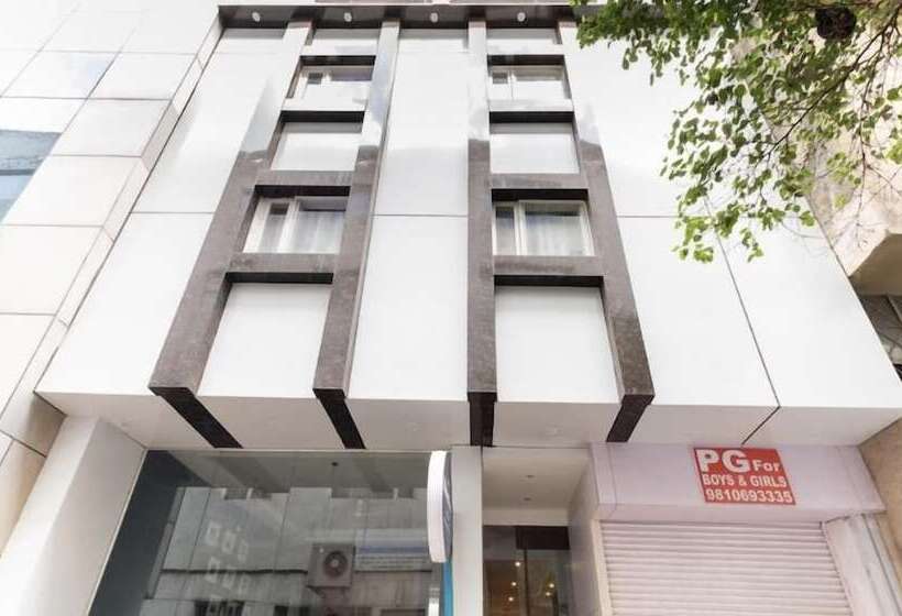 Hotel Moon Residency