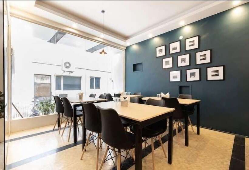 Hotel Moon Residency