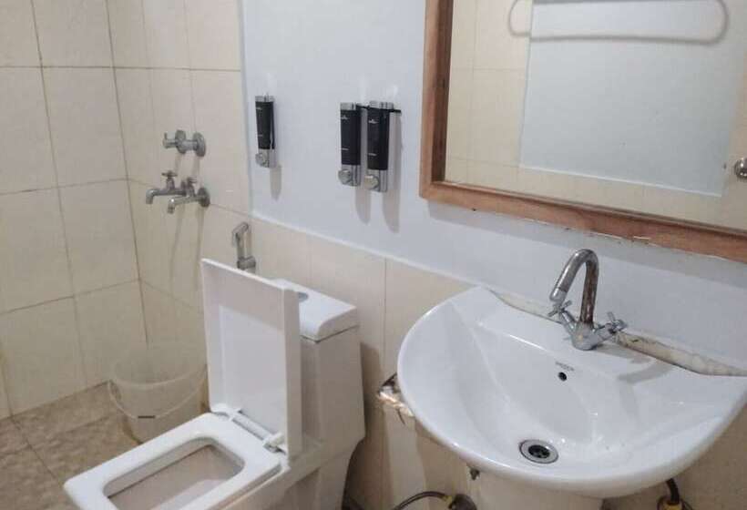 Hotel Moon Residency