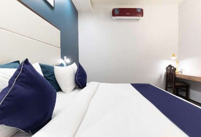 Hotel Moon Residency