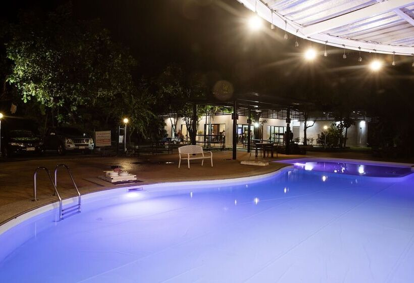 בית מלון כפרי Onesook Resort Sukhothai