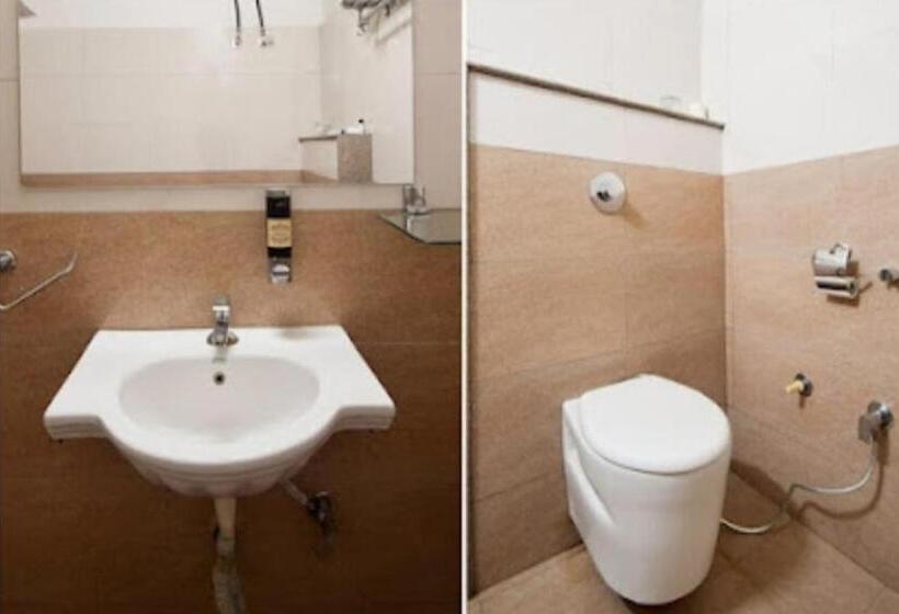 호텔 Opera Inn Near Central Bus Stand