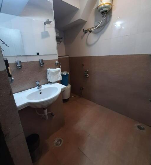 호텔 Opera Inn Near Central Bus Stand