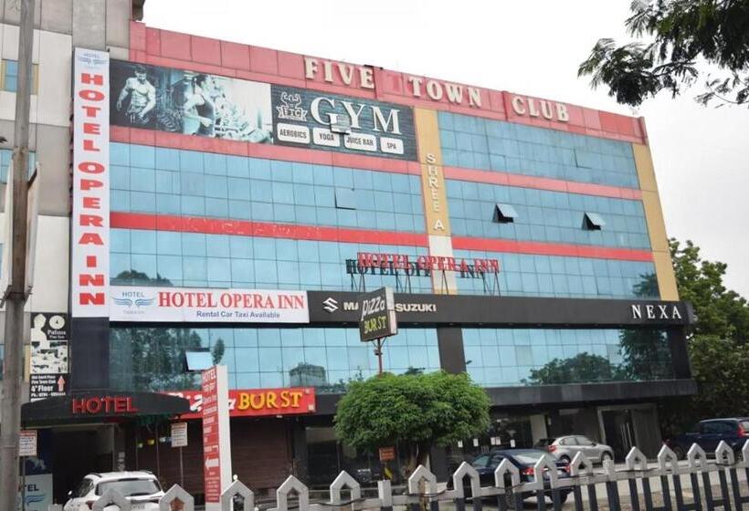 호텔 Opera Inn Near Central Bus Stand