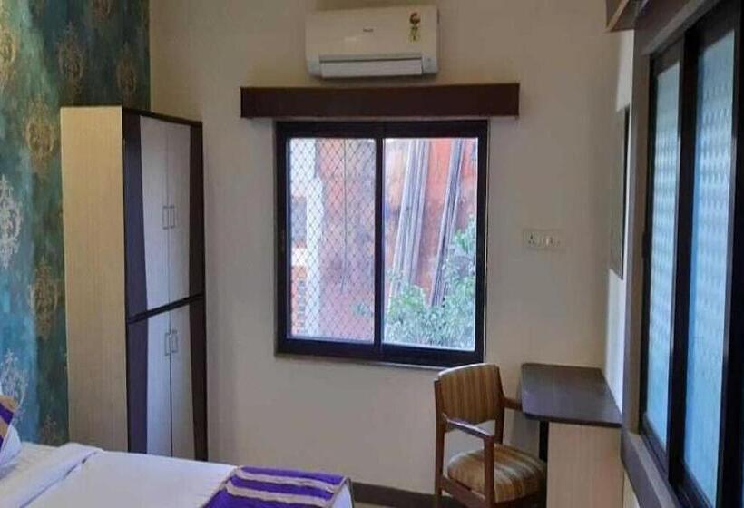 호텔 Opera Inn Near Central Bus Stand