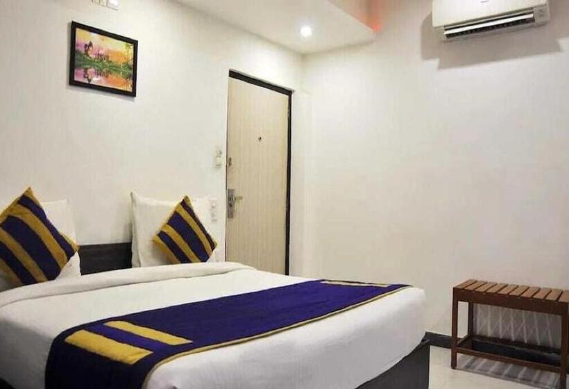 호텔 Opera Inn Near Central Bus Stand