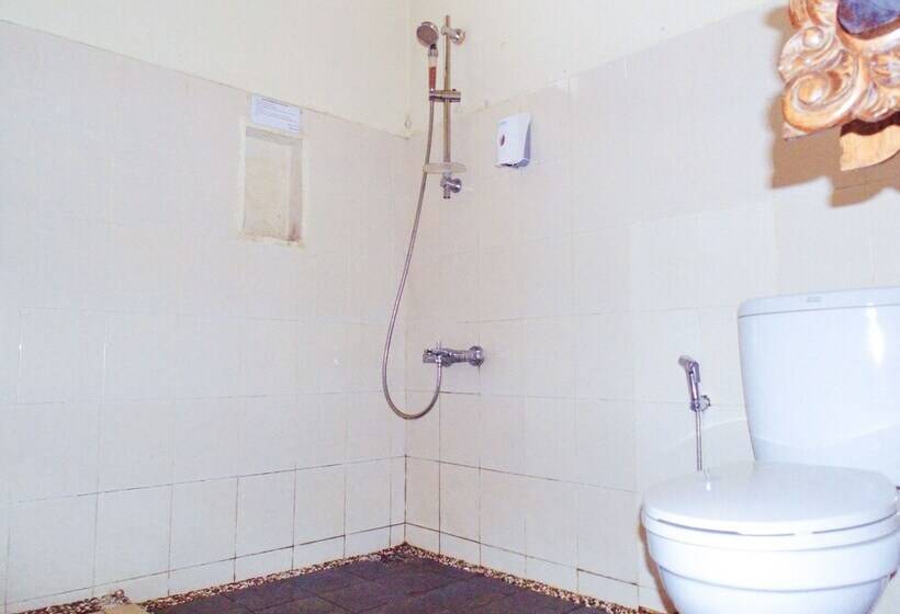 בית מלון כפרי Revive Bogor Pendopo 45 Resort