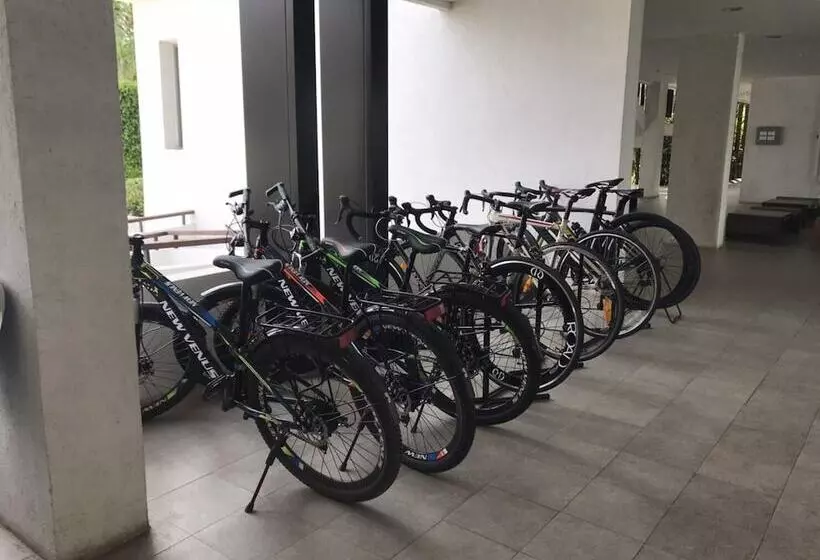 هتل Serene Phla Resort And Restaurant