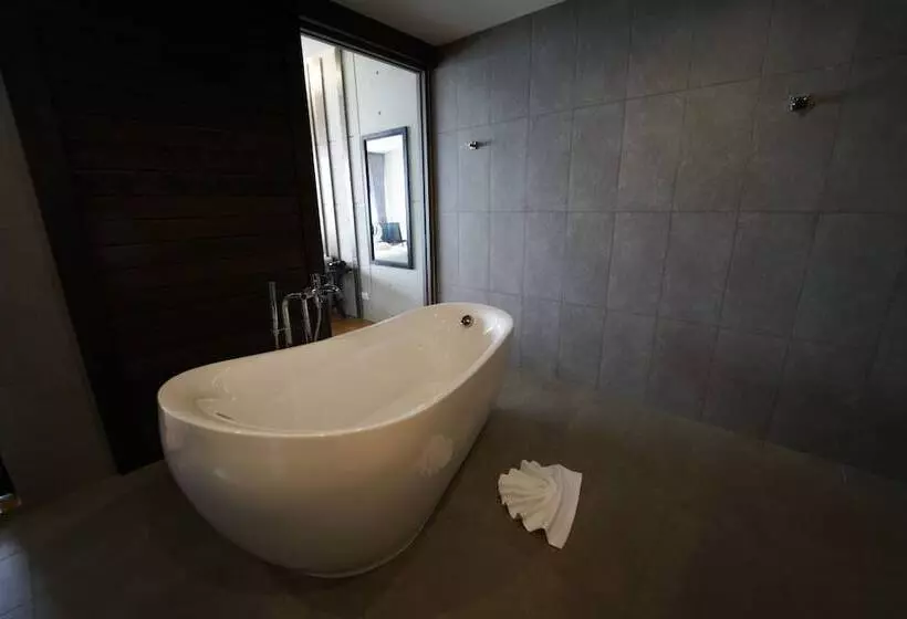 هتل Serene Phla Resort And Restaurant