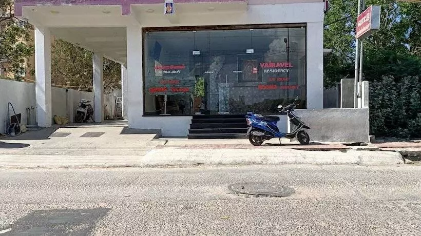 Hotelli Vairavel Residency