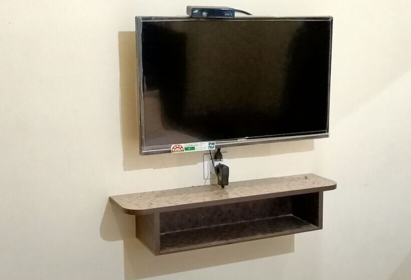 בית מלון כפרי Vairavel Residency