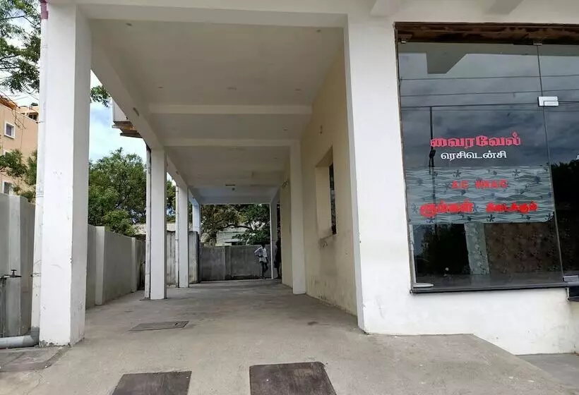 Hotelli Vairavel Residency
