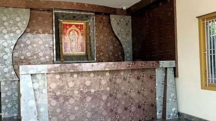 Hotelli Vairavel Residency