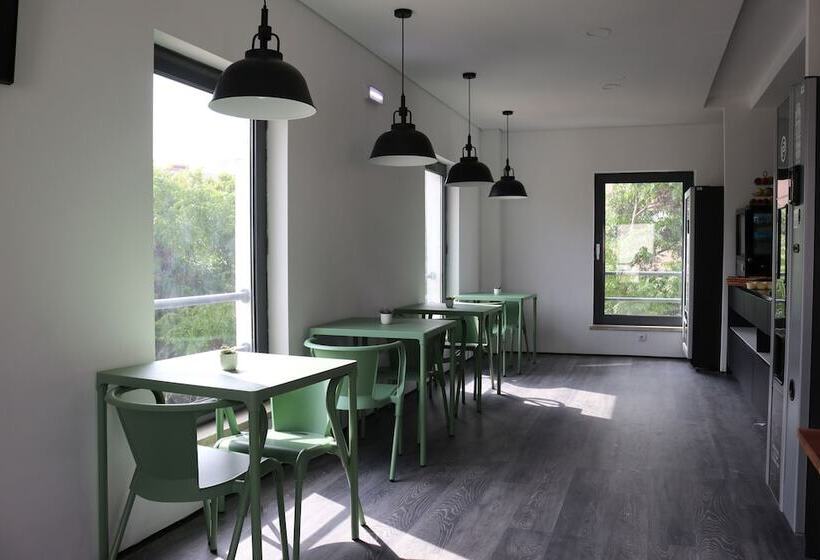 Ostello Hi Parque Das Nações – Pousada De Juventude