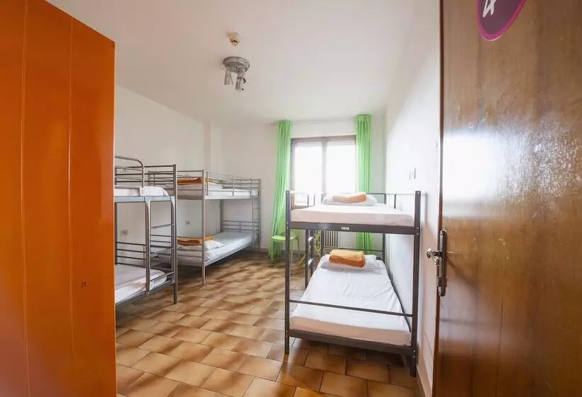 هاستل Safestay Pisa Centrale