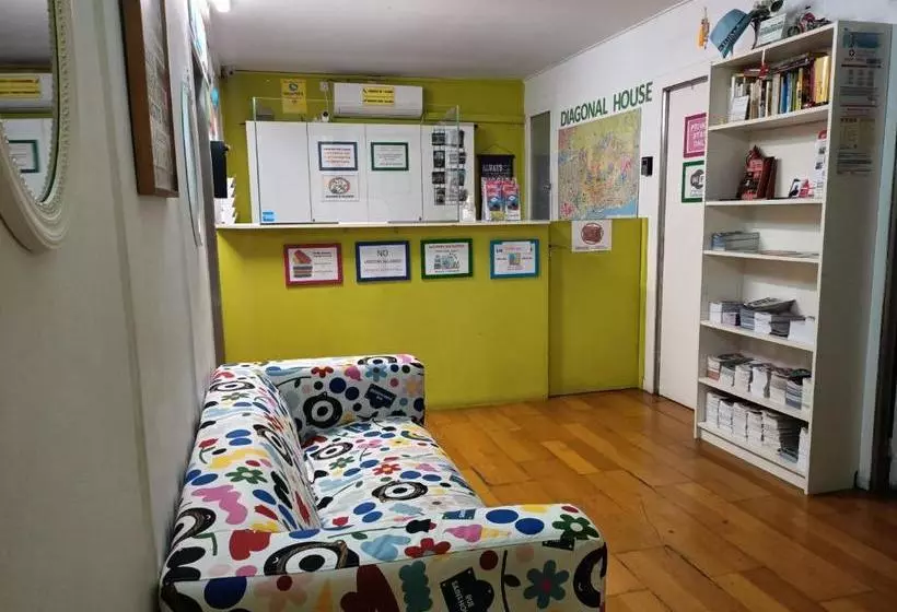 Diagonal House Hostel