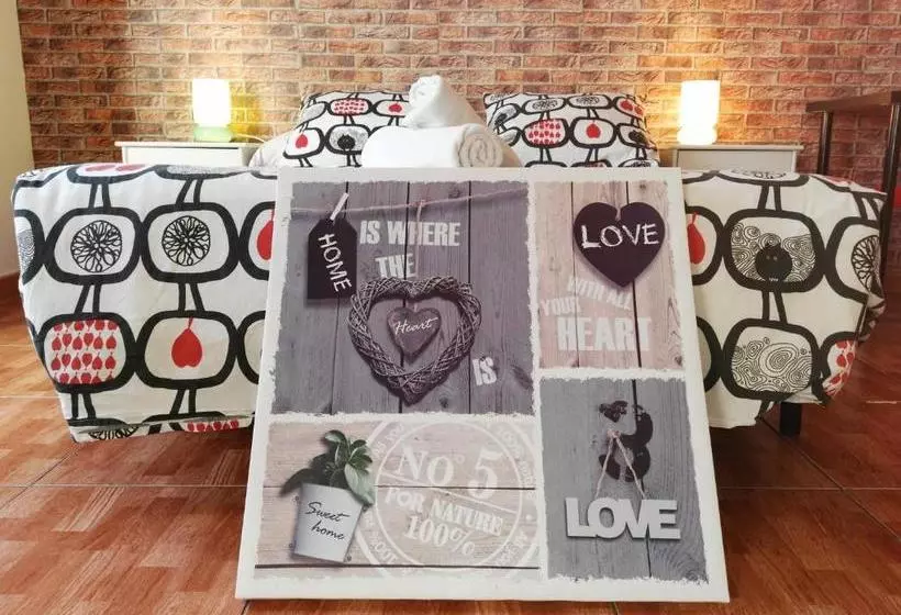 Diagonal House Hostel