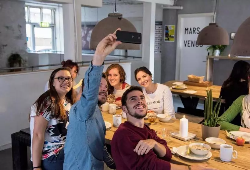 簡易ホテル Sleep In Heaven