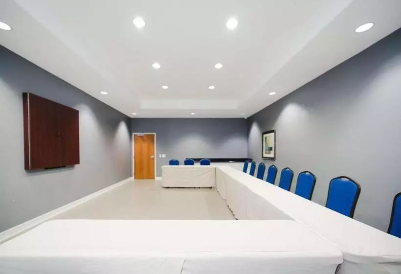 ホテル Best Western Sugar Land   Richmond