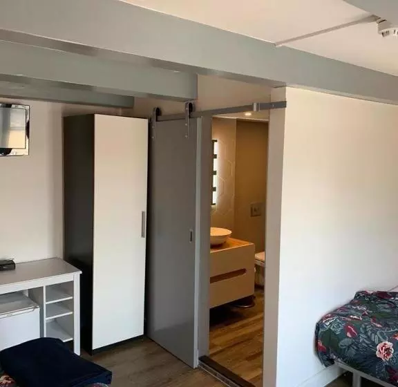 هتل Restaurant Old Bridge