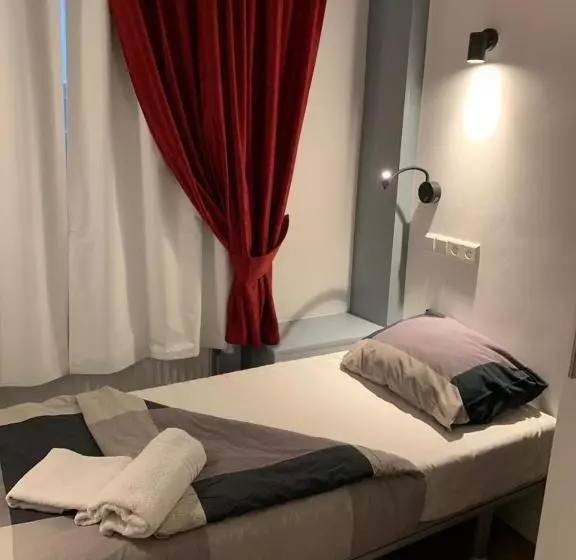 هتل Restaurant Old Bridge