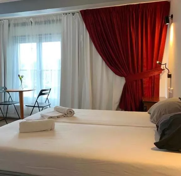 هتل Restaurant Old Bridge