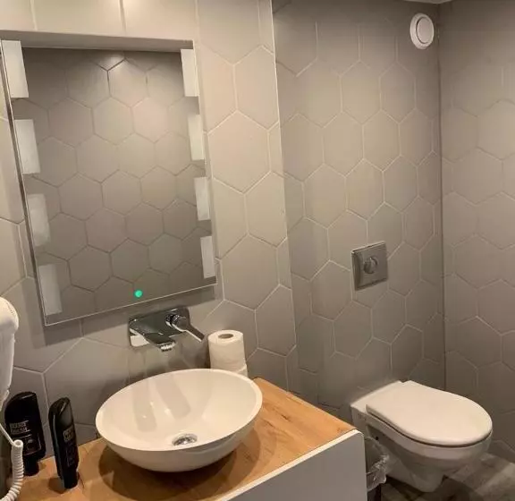 هتل Restaurant Old Bridge