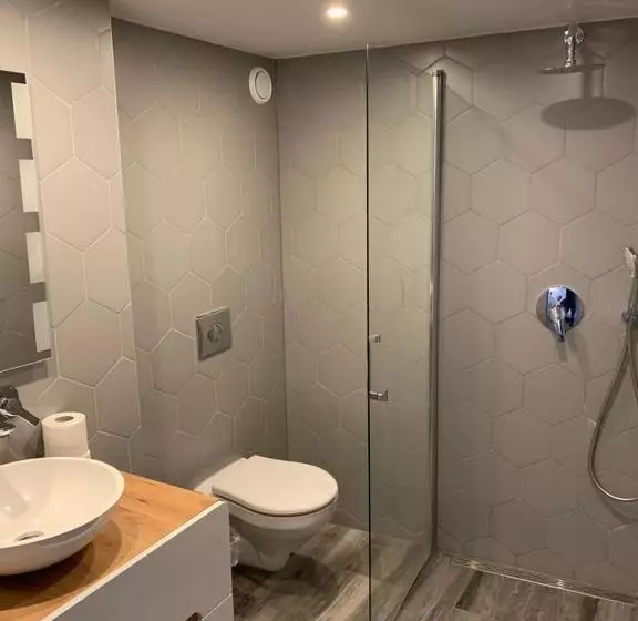 هتل Restaurant Old Bridge