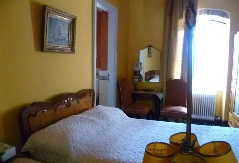 Museum Hotel George Molfetas