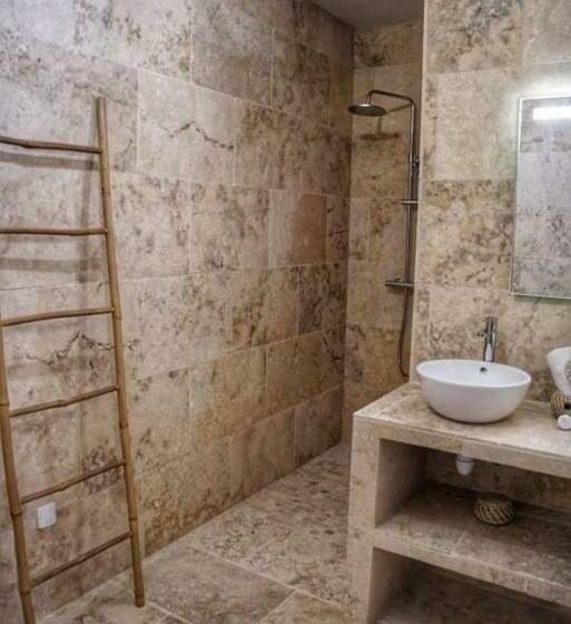 مبيت وإفطار A Pianarella