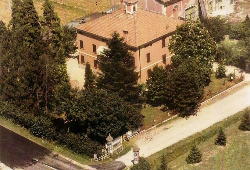 B&blequercedimarco Camera Rossa