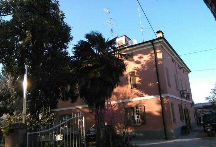 B&blequercedimarco Camera Rossa