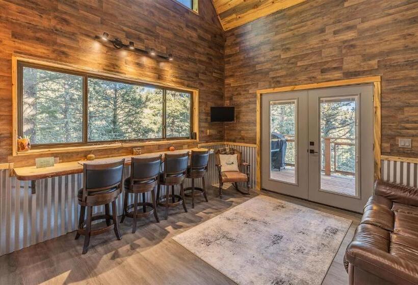 مبيت وإفطار Ridgewalk Treehouse