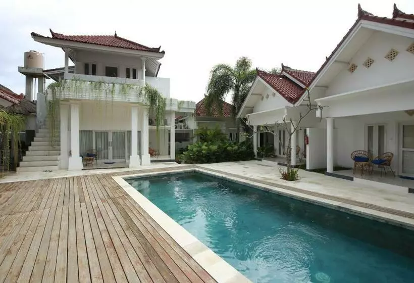 Hotel The Sans Kuta Villas