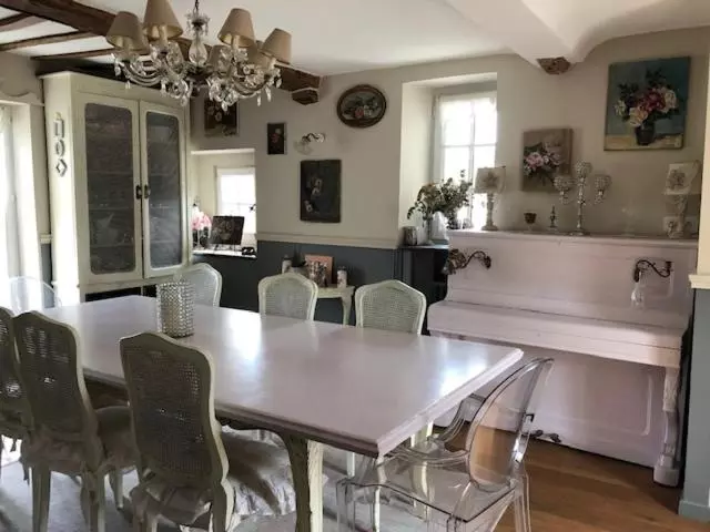 ペンション Domaine Les Bois Flottes Dans Maison De Charme Au Bord De Mer Et Proche De Cabourg