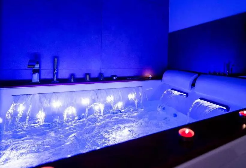 پانسیون Mc Suite Relax