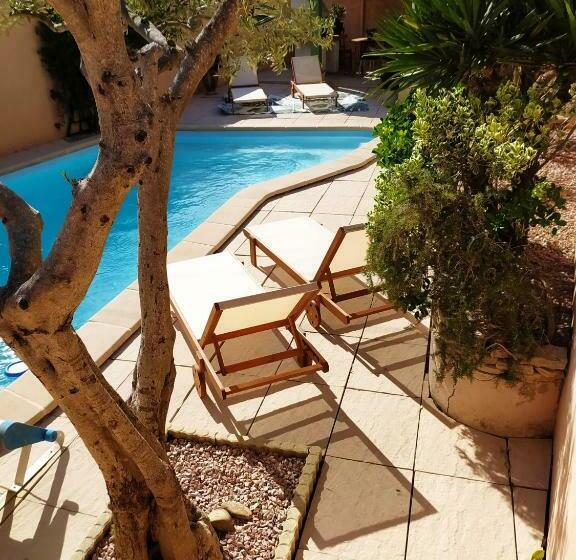 פנסיון Riba D Aude